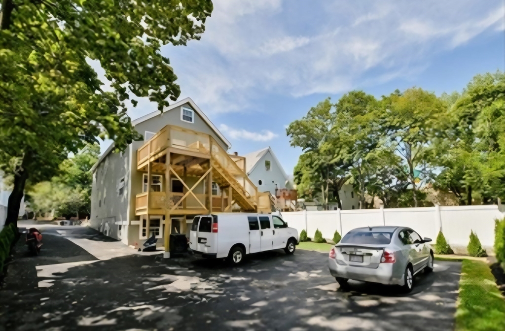 235 Webster Ave, Chelsea