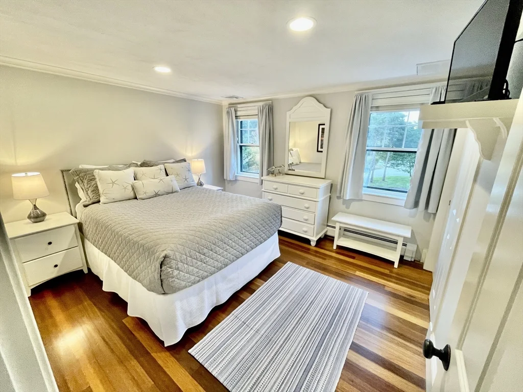 1A Pochick Ave, Nantucket