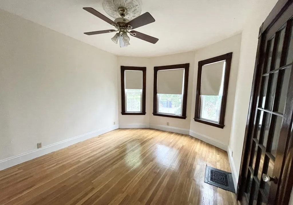 72 Roseclair, Boston