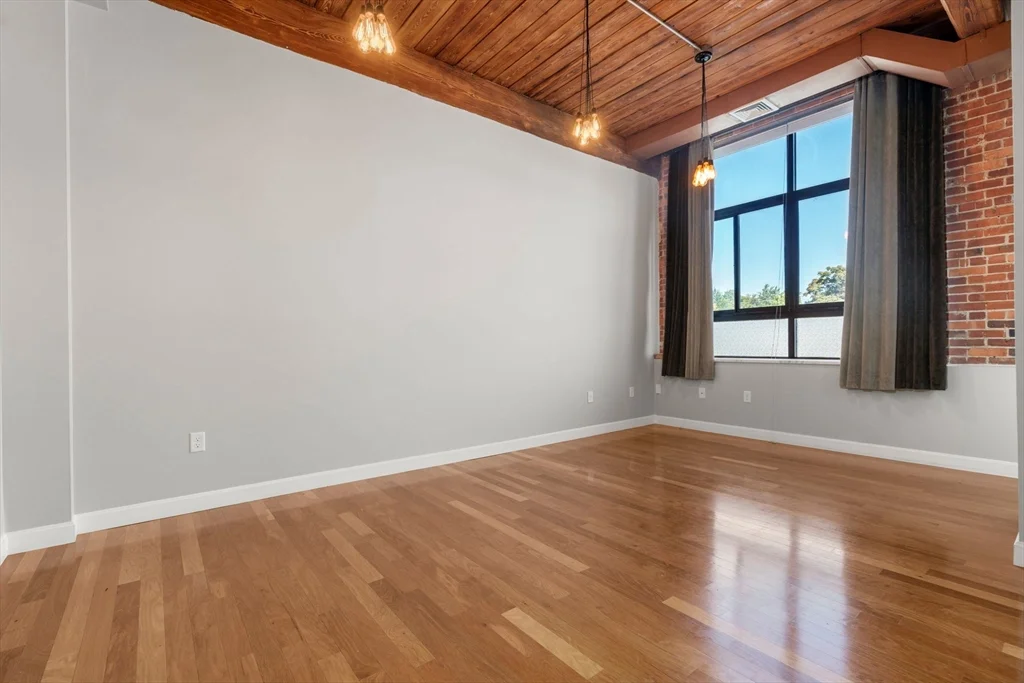 10 Linwood St, Malden