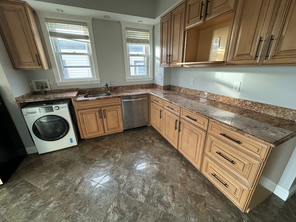 7 Orient Ave, East Boston