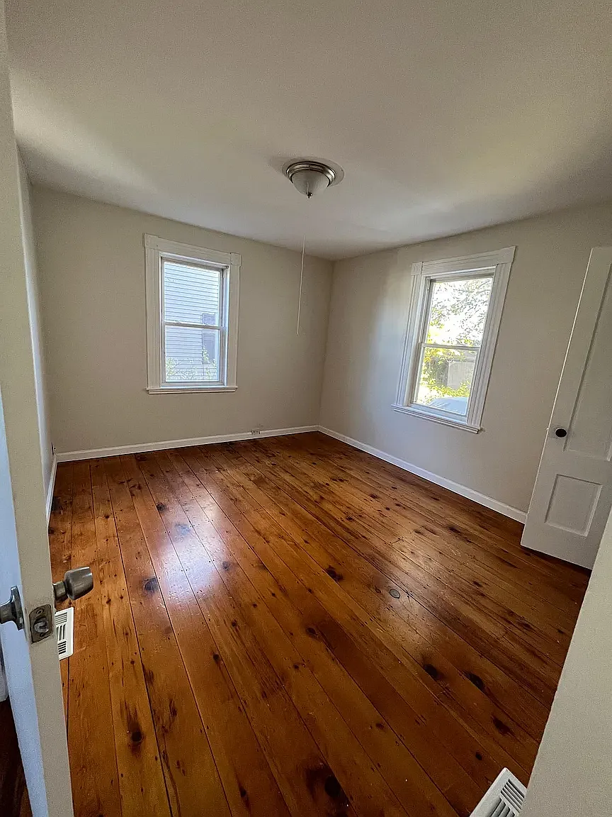 6 Wheeler St, Peabody