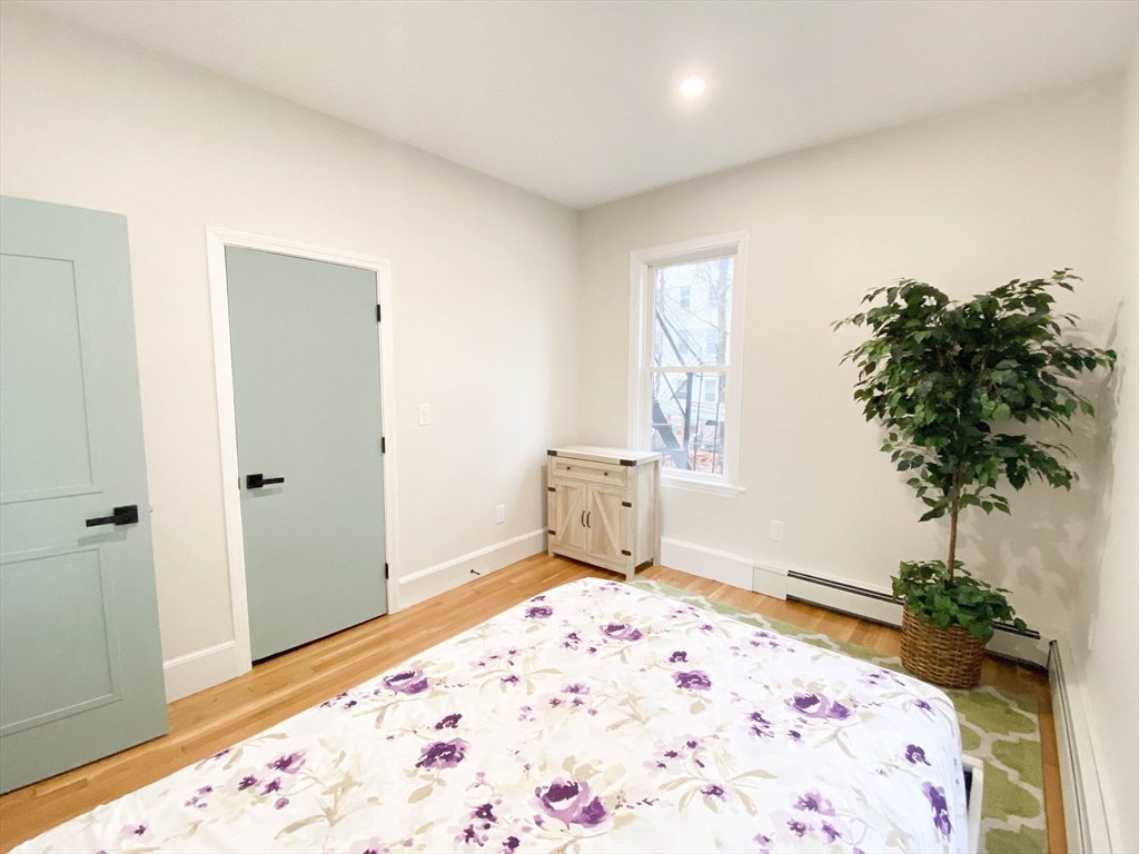 56 Mozart St, Jamaica Plain