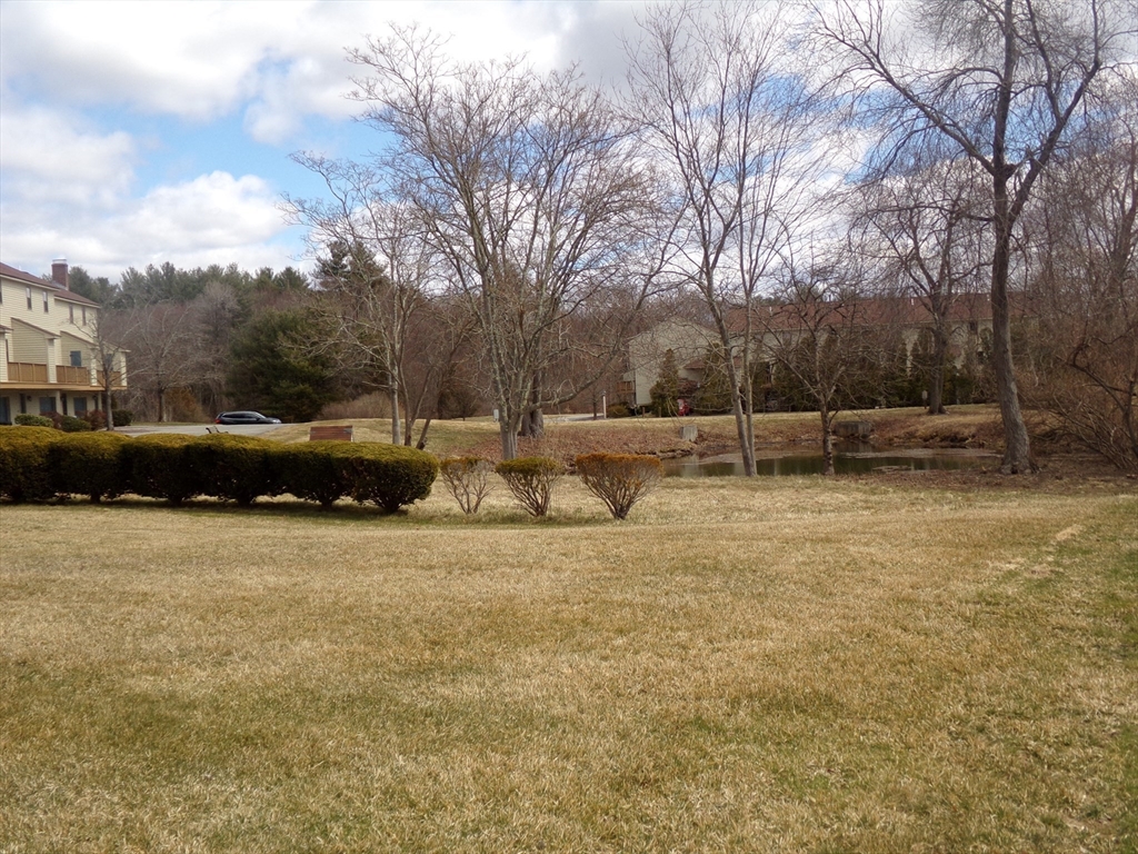 203 Apache Way, Tewksbury