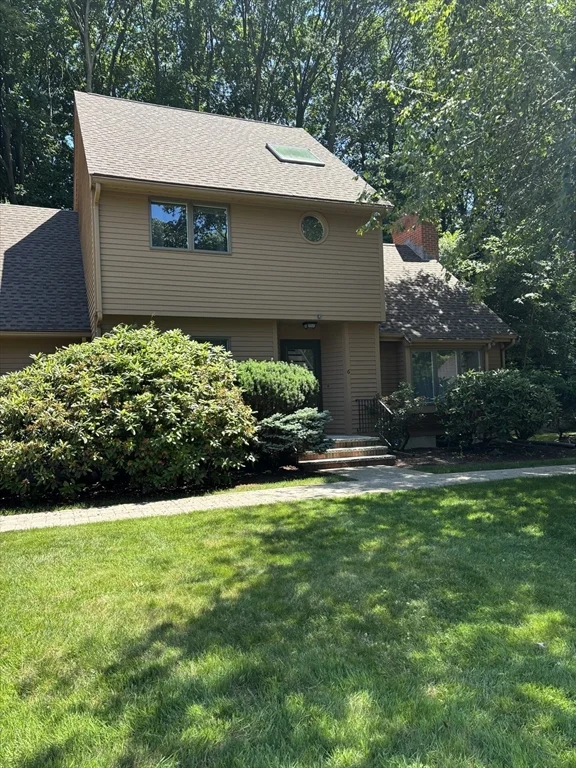 22 Grove Pl, Winchester