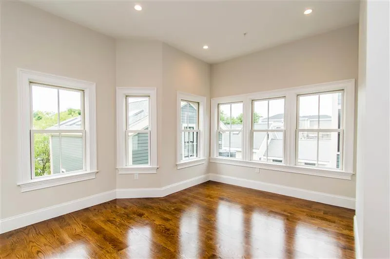 124 Columbia St, The Port