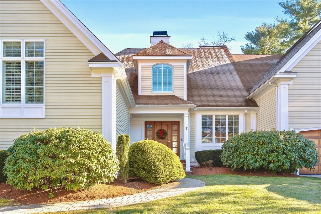 7 Bobby Jones Dr, Andover