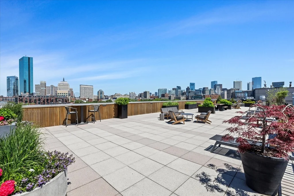 1313 Washington, South End