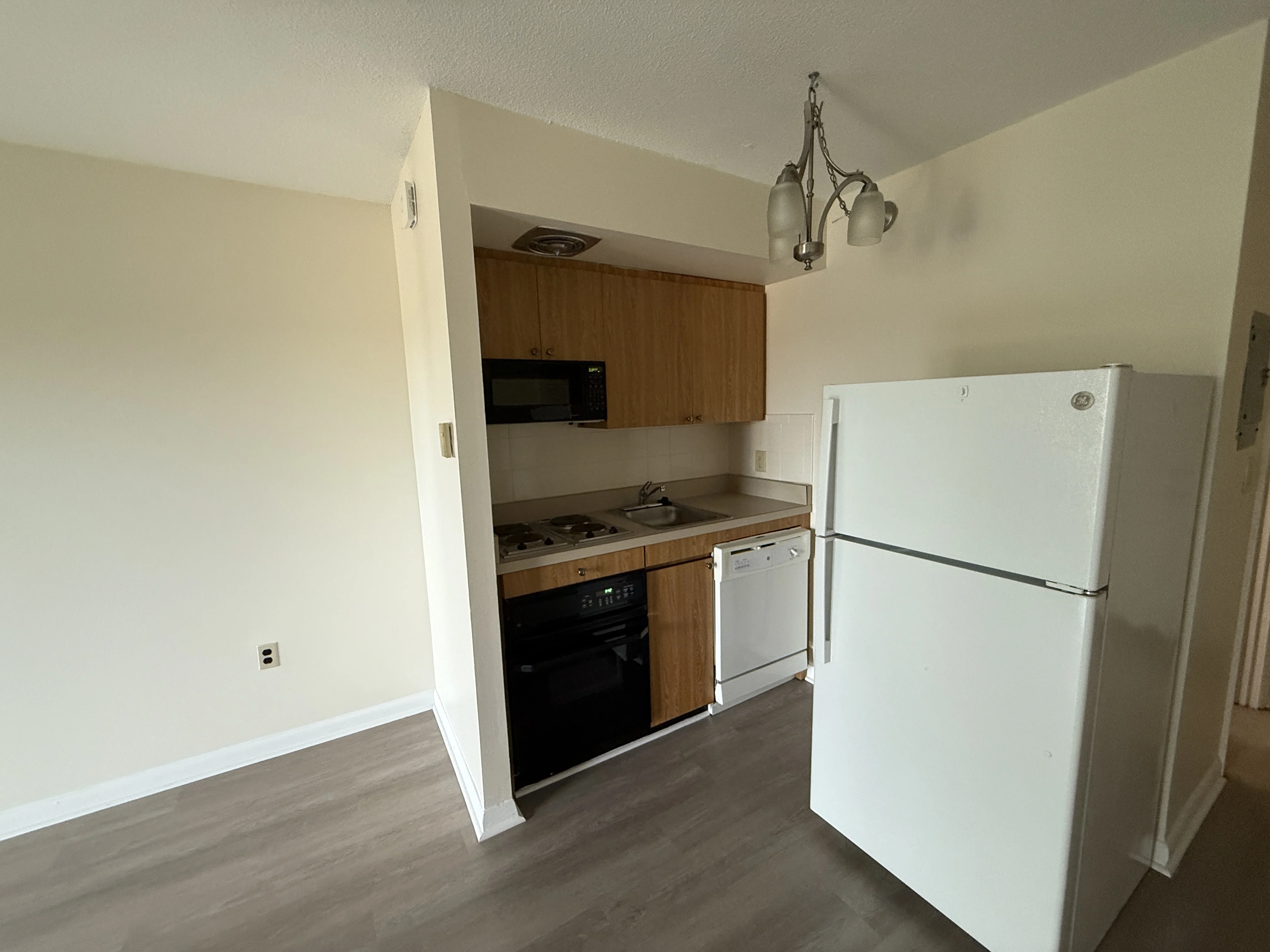 385 Massachusetts Ave, Arlington