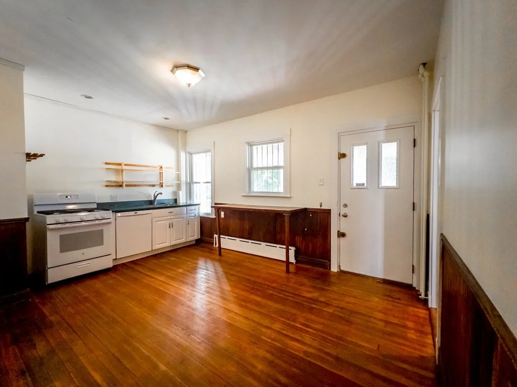 67 Hampstead Rd, Jamaica Plain