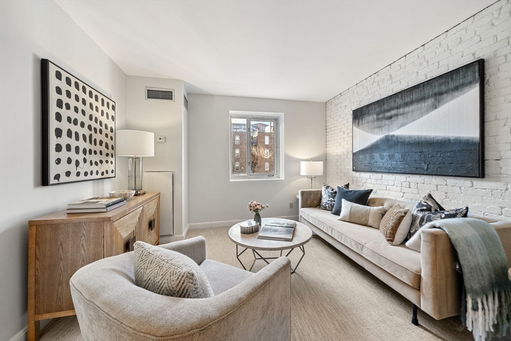 19 Wiget St, North End