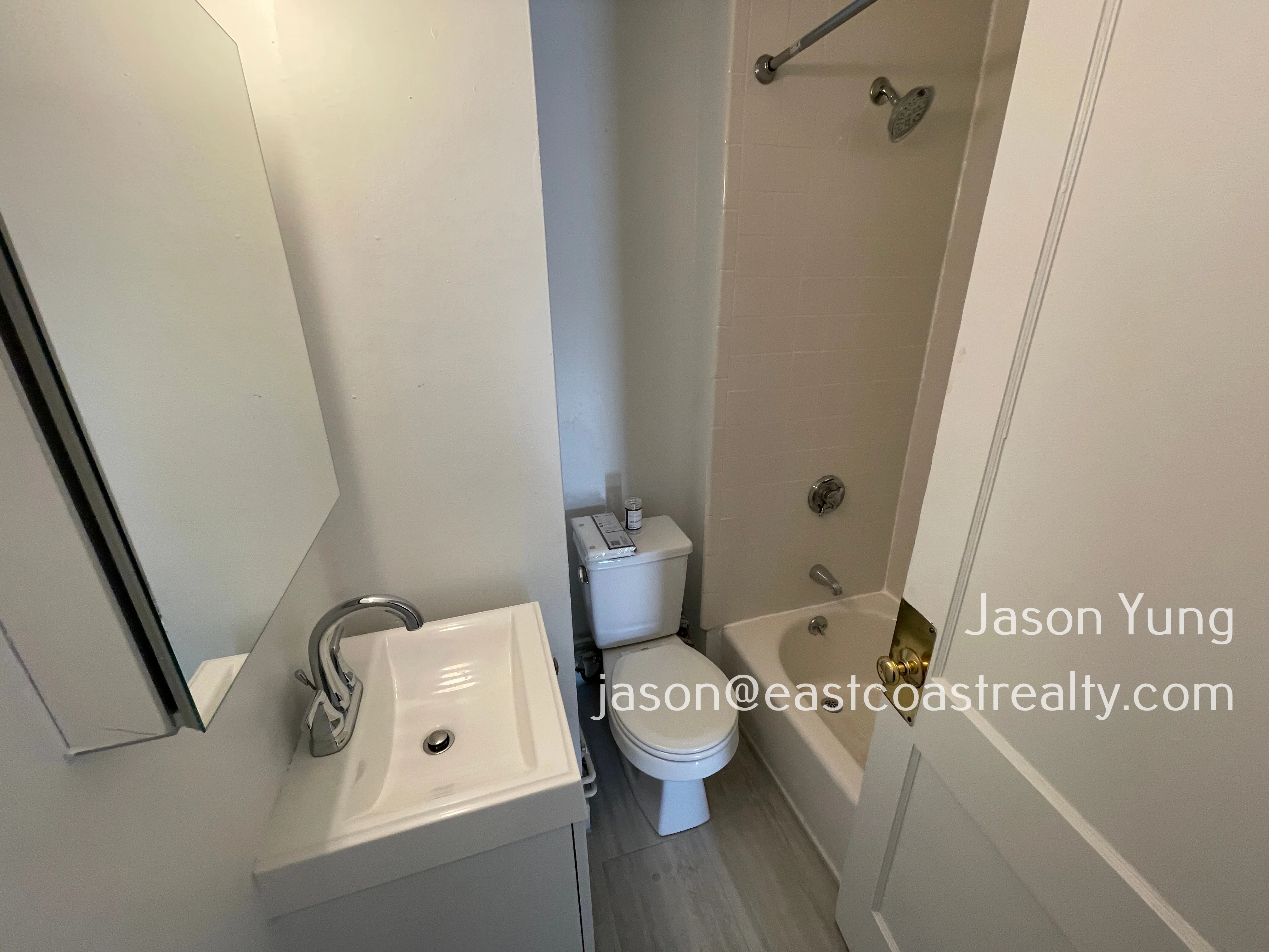 230 Walnut St, Newtonville