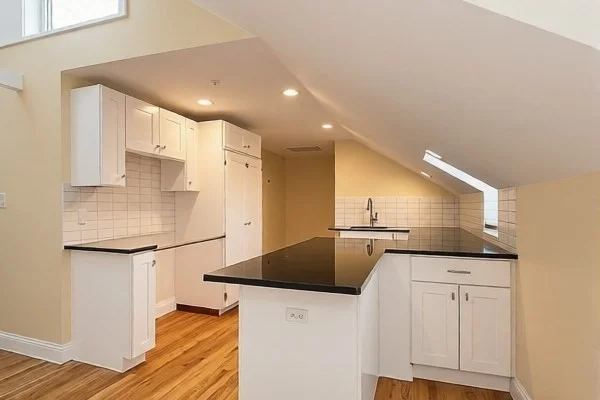 172 Auburn St, Cambridgeport