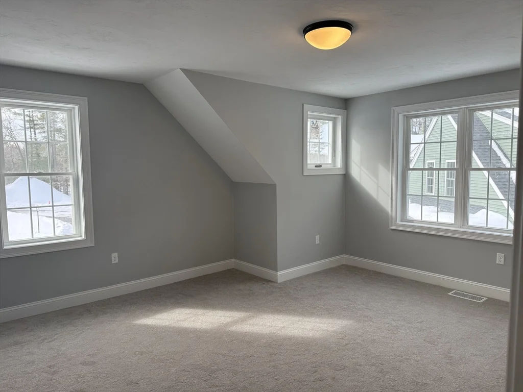 25 Kashmir's Way, Middleboro