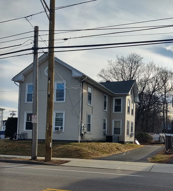 96 Pleasant St, Marlborough