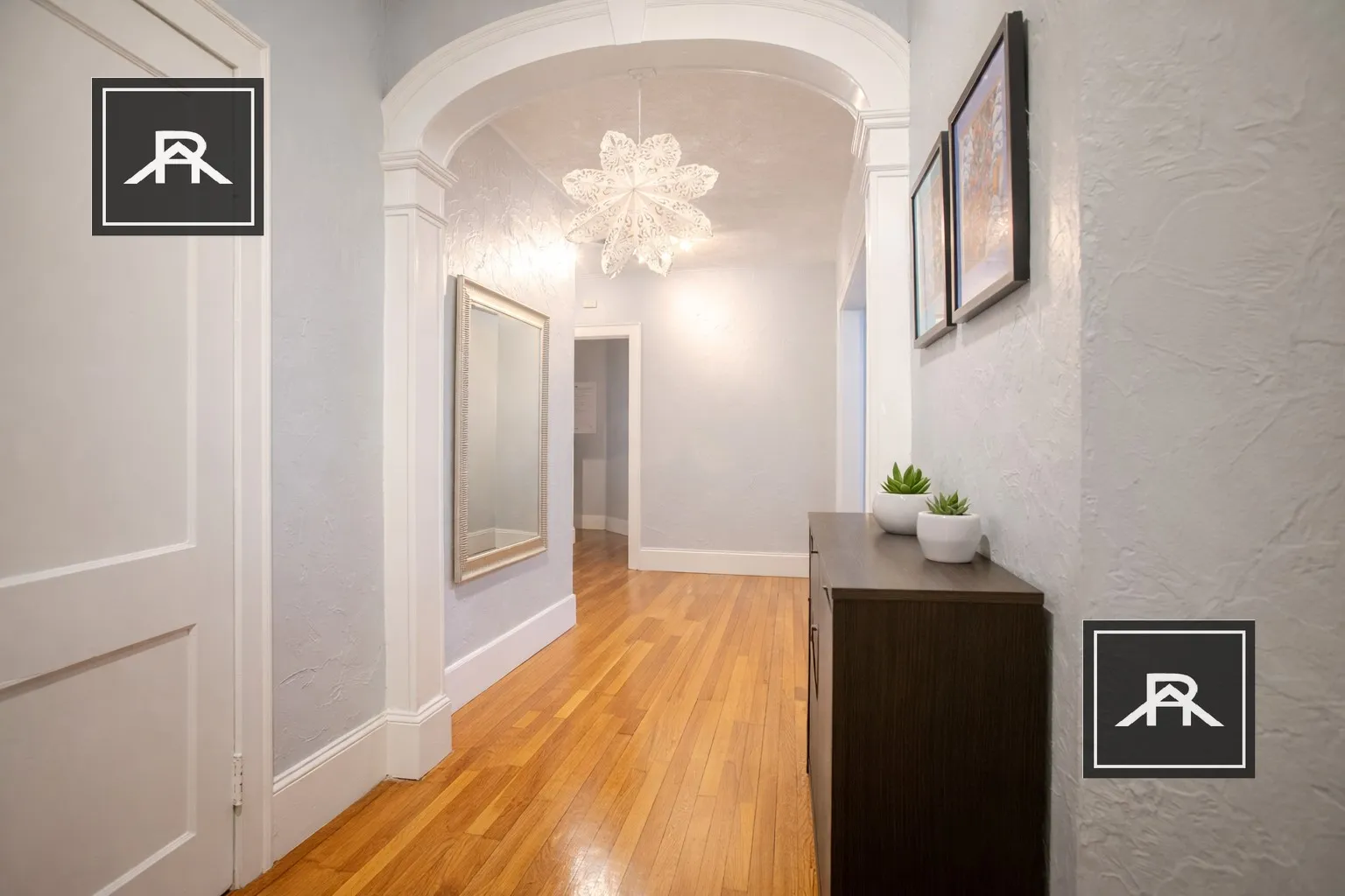 1468 Commonwealth Ave, Brighton