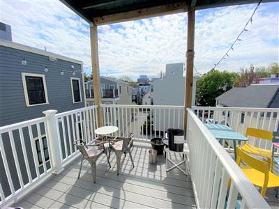 140 Columbia St, The Port