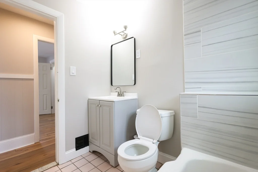 31 Graham St, Quincy