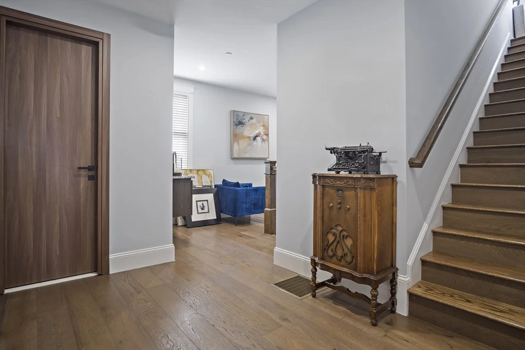 32 Pearl St, Dorchester