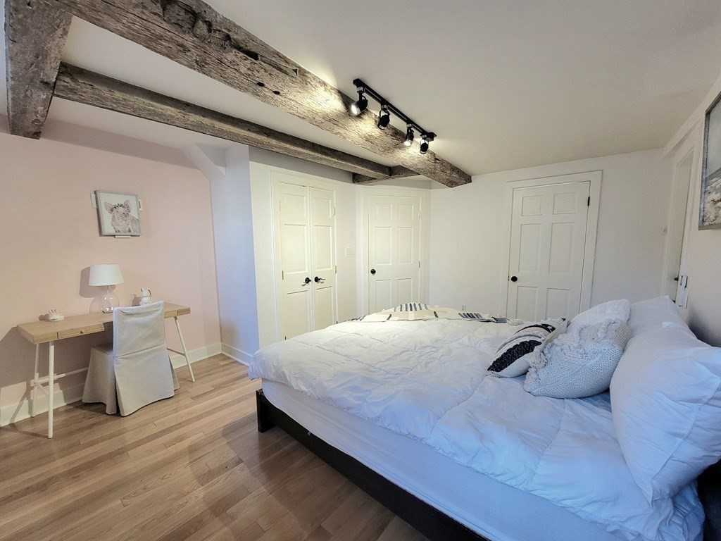 1 bed, 1 bath apartment for rent at 21 Harvard St Unit 1, Charlestown — photo 3 of 13