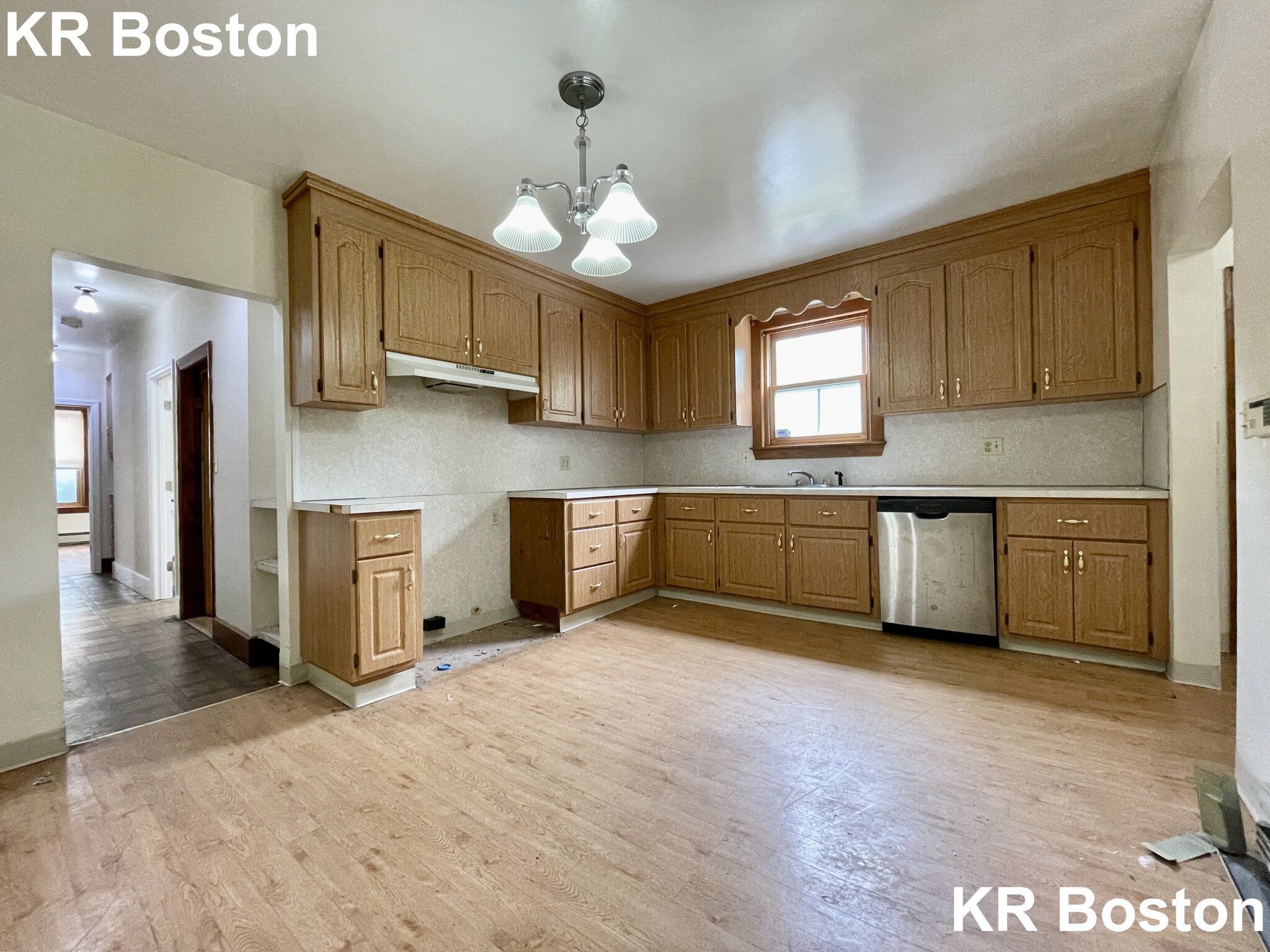 3 bed, 2 bath apartment for rent at 25 Shepard St Unit 1, Brighton — photo 4 of 5