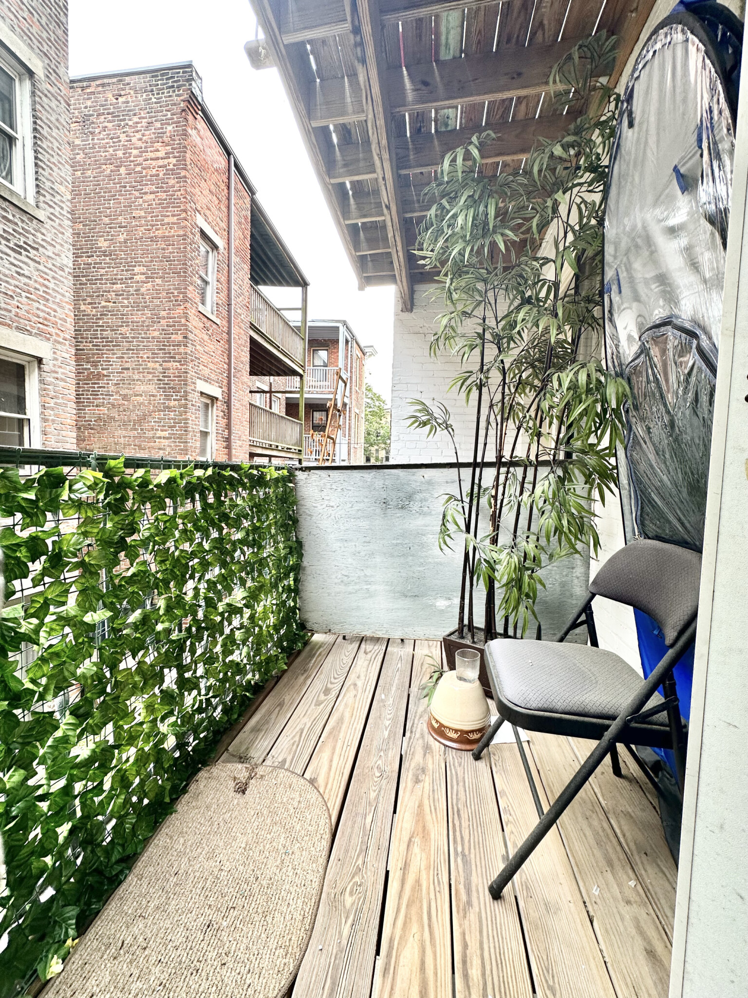 1 split bed, 1 bath apartment for rent at 21 Sutherland Rd Unit 8', Brighton — photo 4 of 4