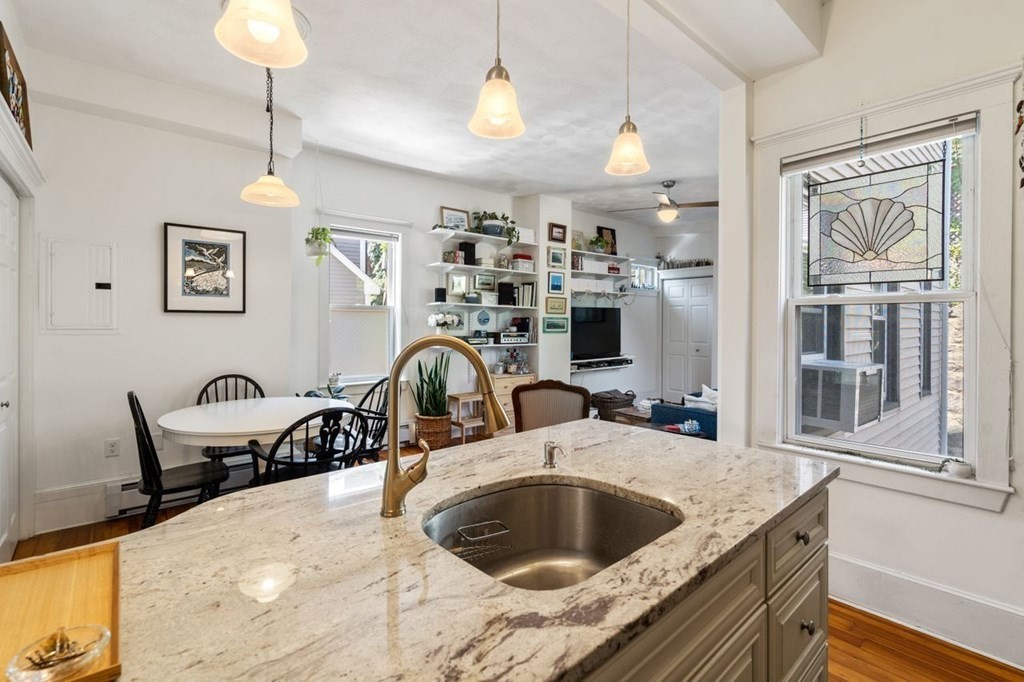 1 bed, 1 bath apartment for rent at 21 Wall St Unit 2, Medford Street / The Neck — photo 6 of 18