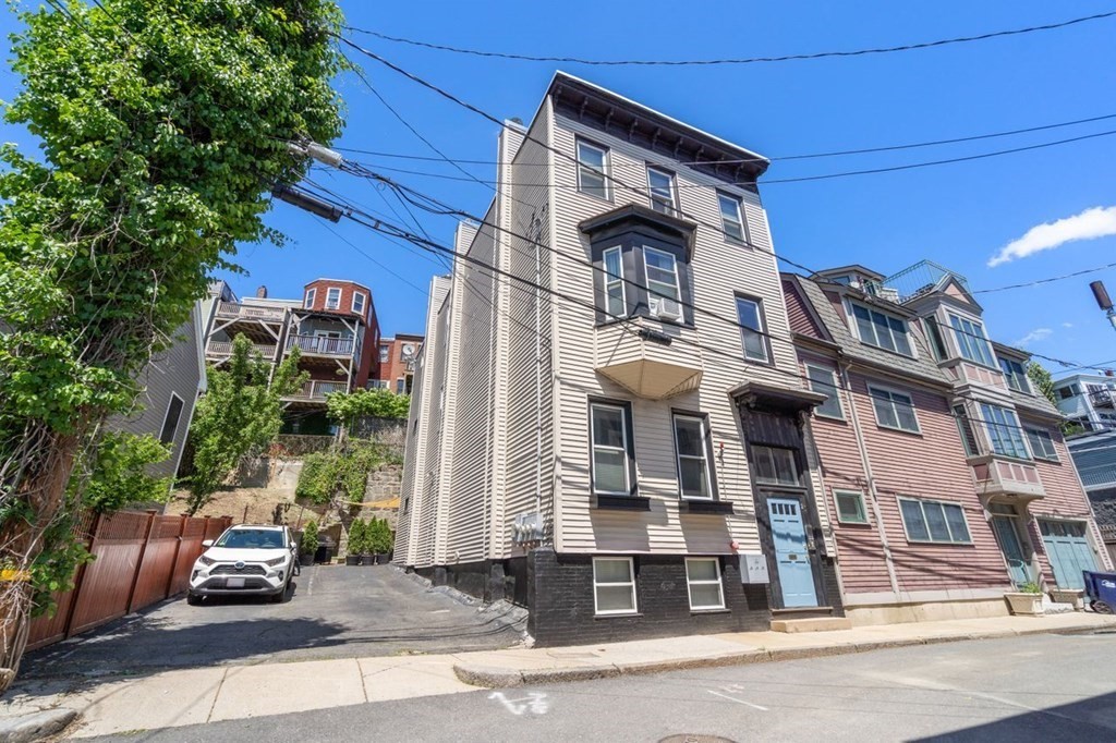 1 bed, 1 bath apartment for rent at 21 Wall St Unit 2, Medford Street / The Neck — photo 15 of 18