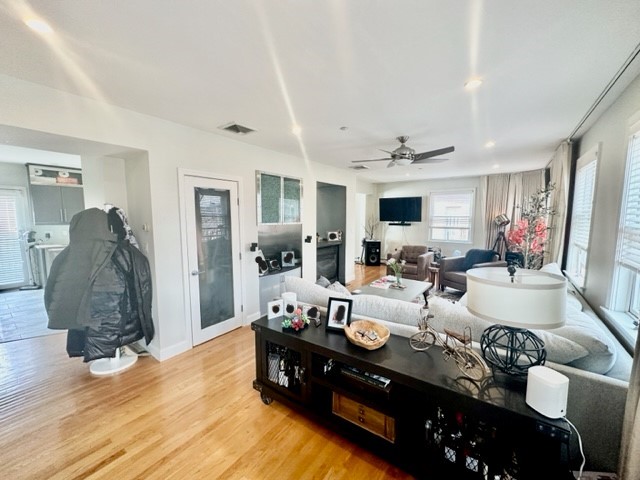 2 bed, 1.5 bath apartment for rent at 1 Fairfield Pl Unit 4F, North End — photo 4 of 48