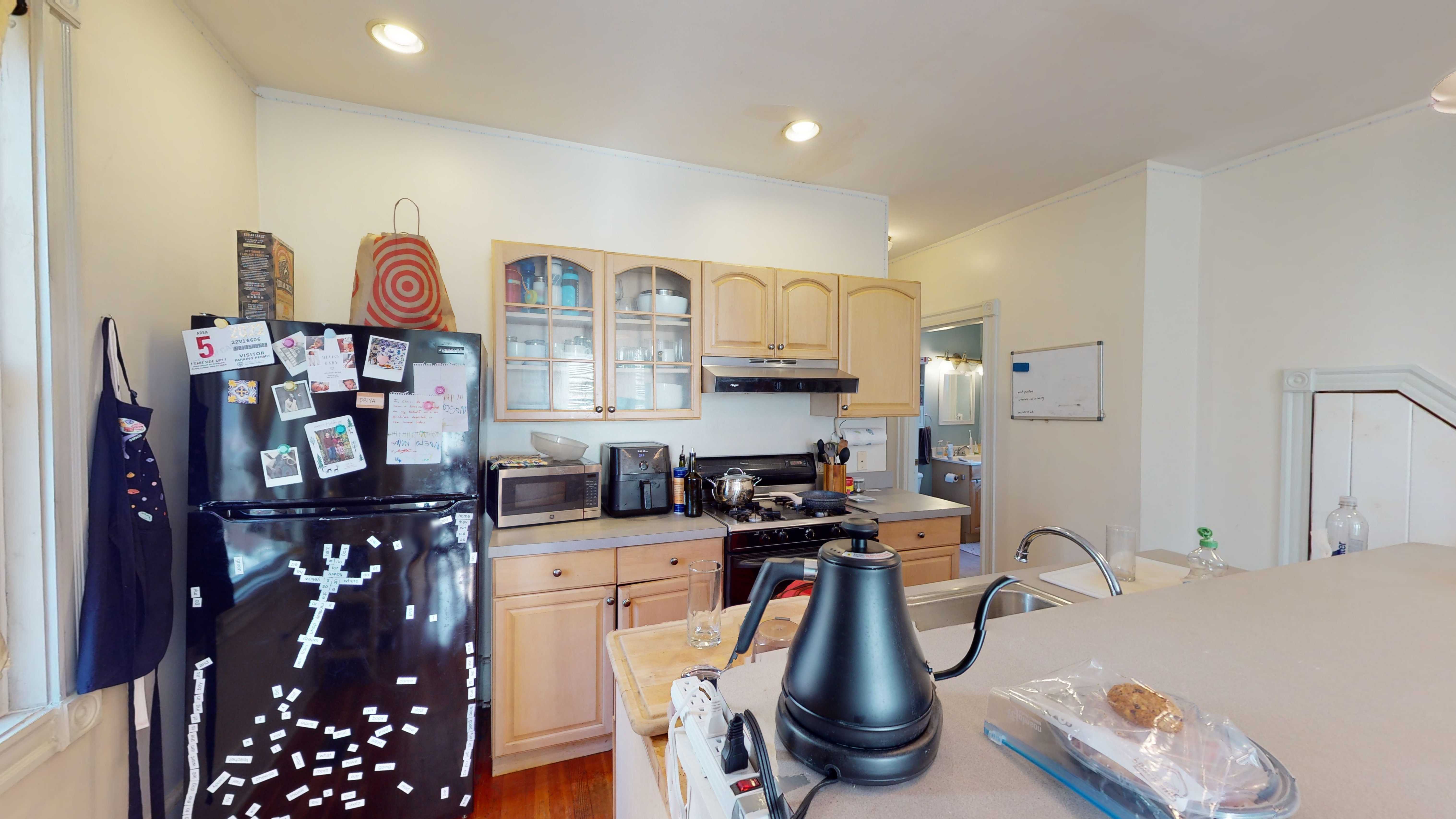 2 bed, 1 bath apartment for rent at 21 Upton St Unit 1, Central Square — photo 3 of 12