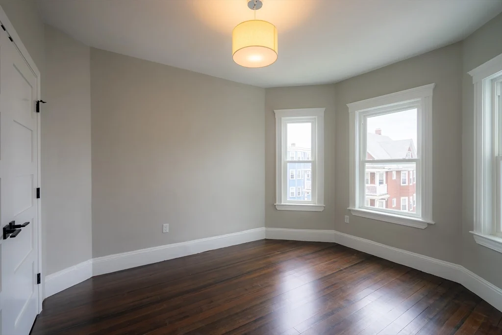 101 Draper St, Dorchester