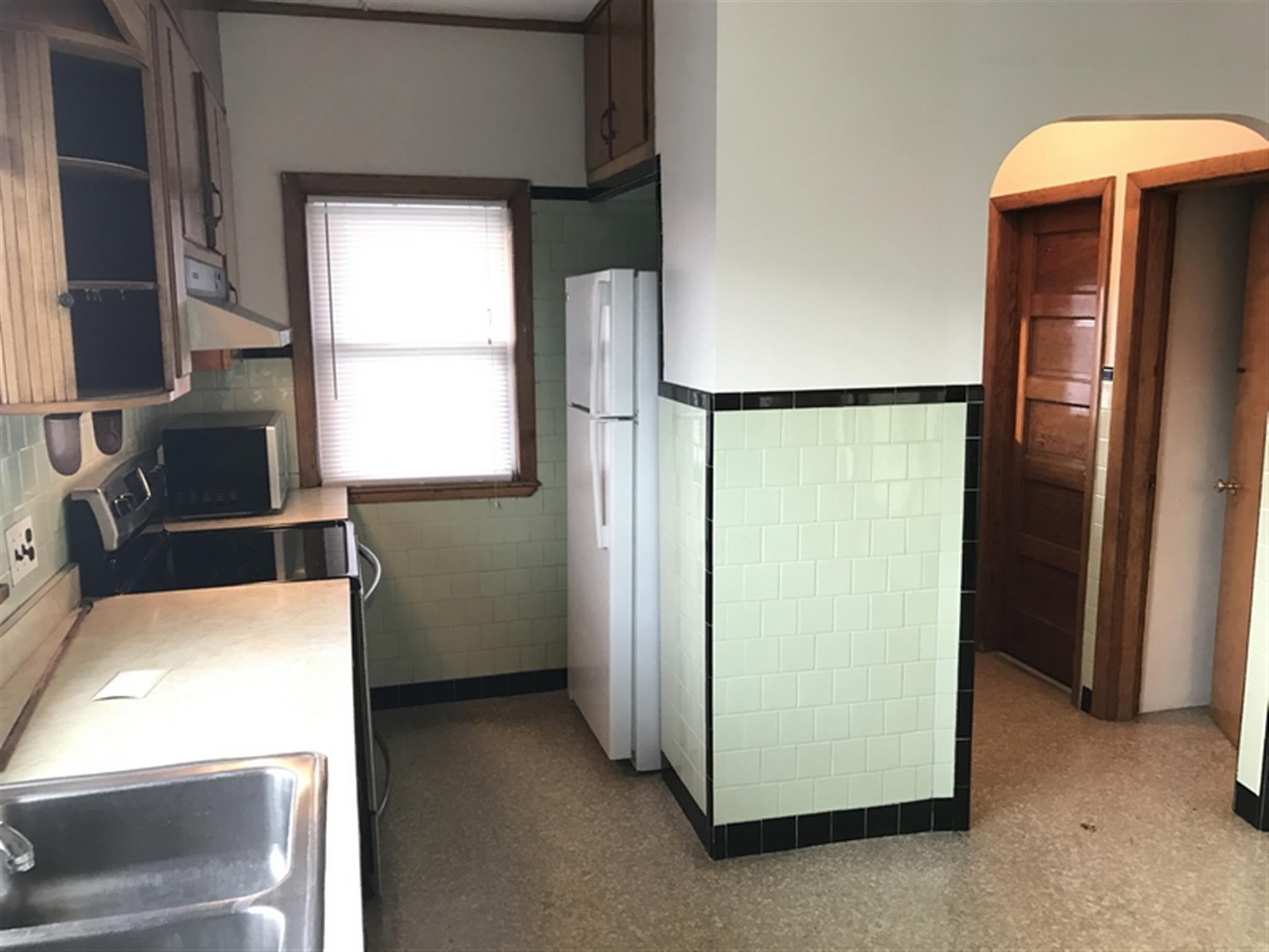 2 bed, 1 bath apartment for rent at 83 Adams St Unit 2, Medford — photo 12 of 19