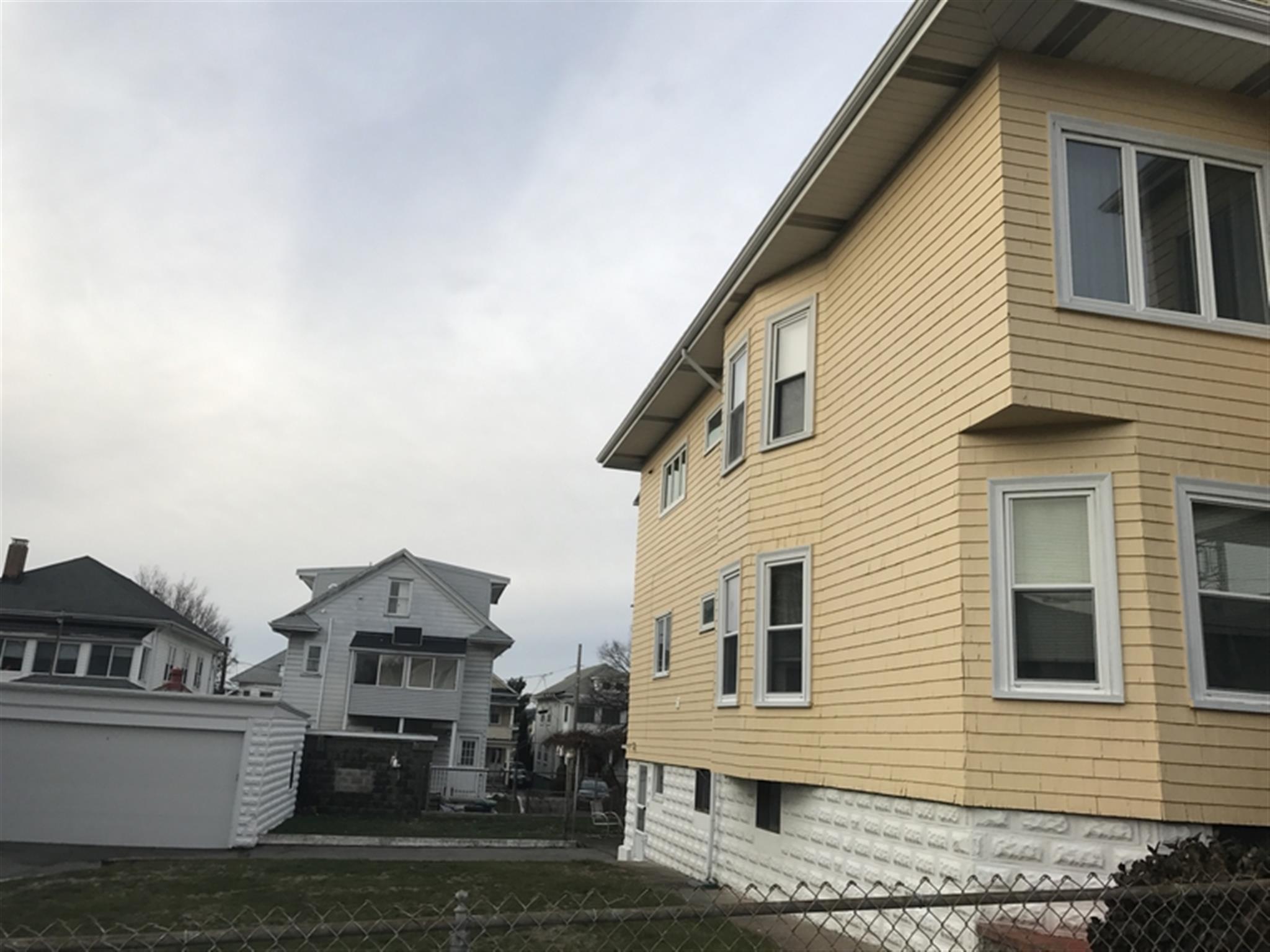2.5 bed, 1 bath apartment for rent at 83 Adams St Unit 83, Medford — photo 20 of 20
