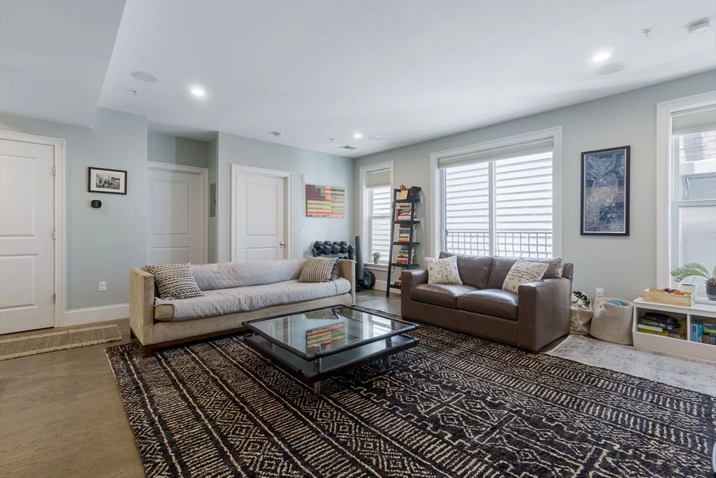 111 B St, South Boston