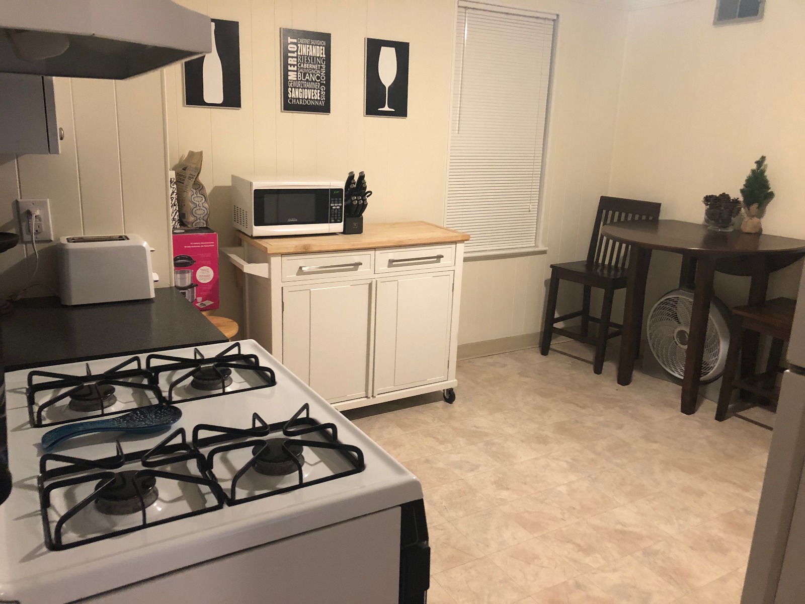 57 Cedar Sq, North Cambridge