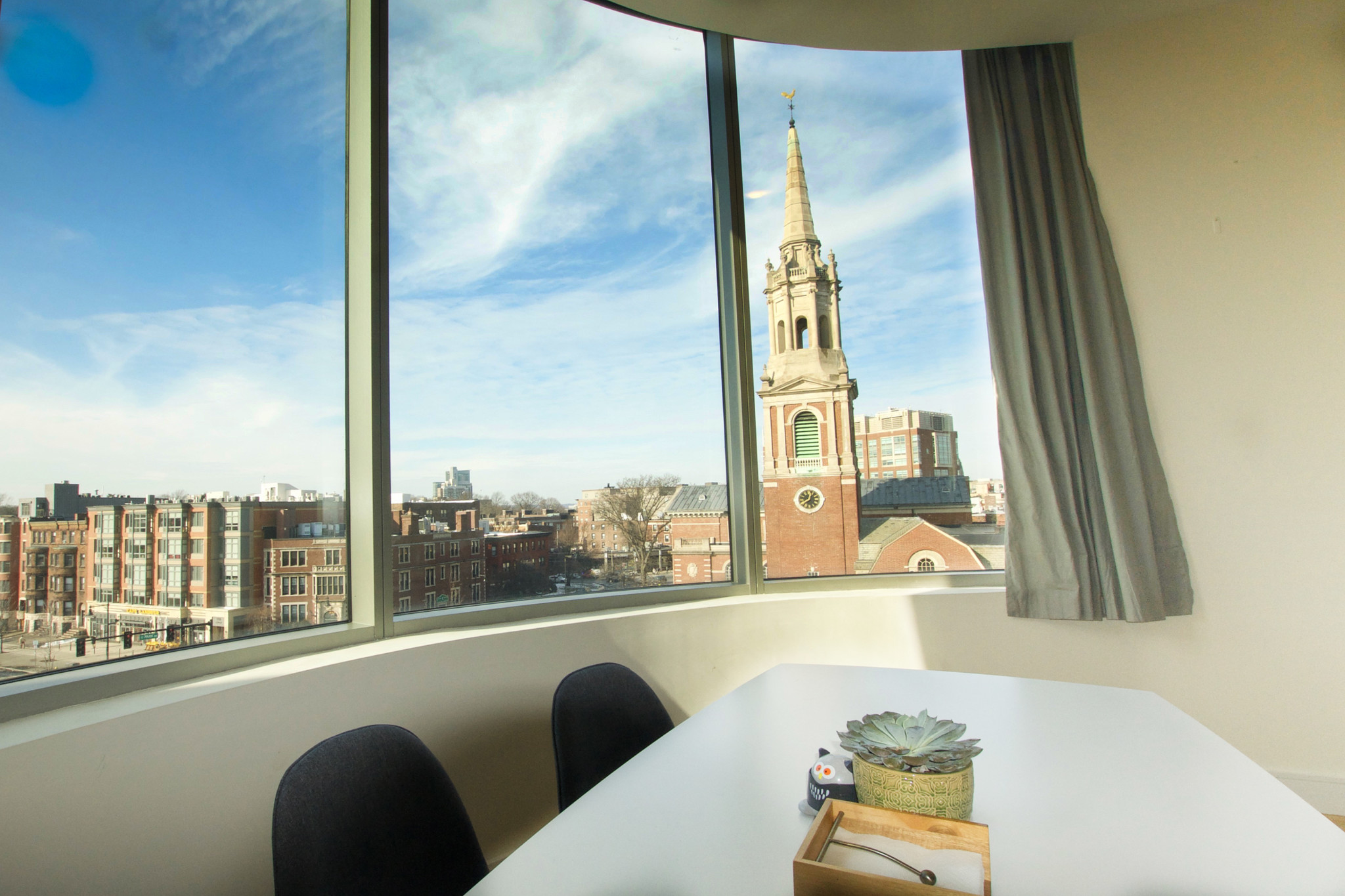 877 Beacon St, Fenway