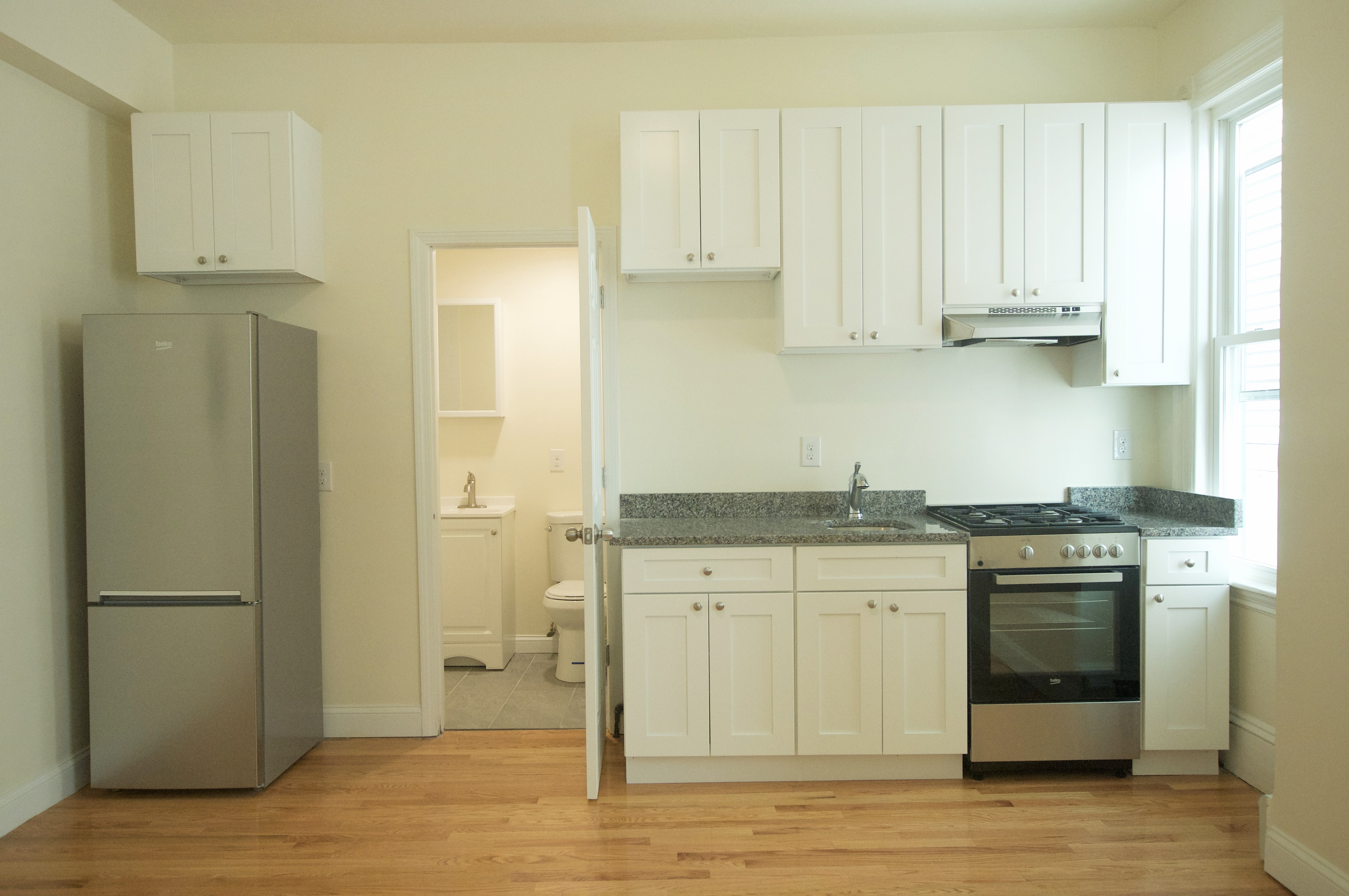 Studio bed, 1 bath apartment for rent at 503 Broadway Unit 5, South Boston — photo 1 of 4