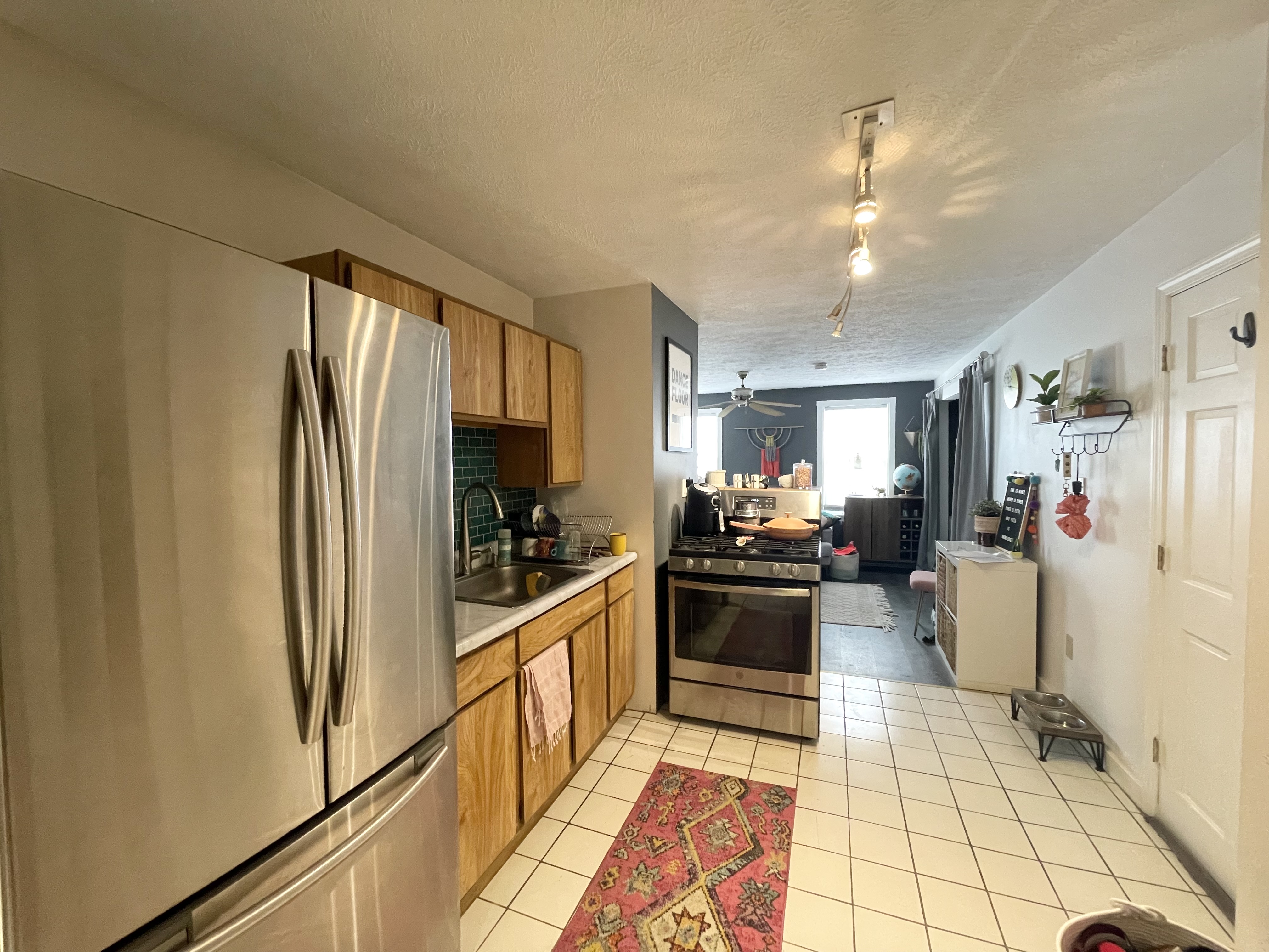 1 bed, 1 bath apartment for rent at 527 3rd St Unit 2F, South Boston — photo 3 of 5