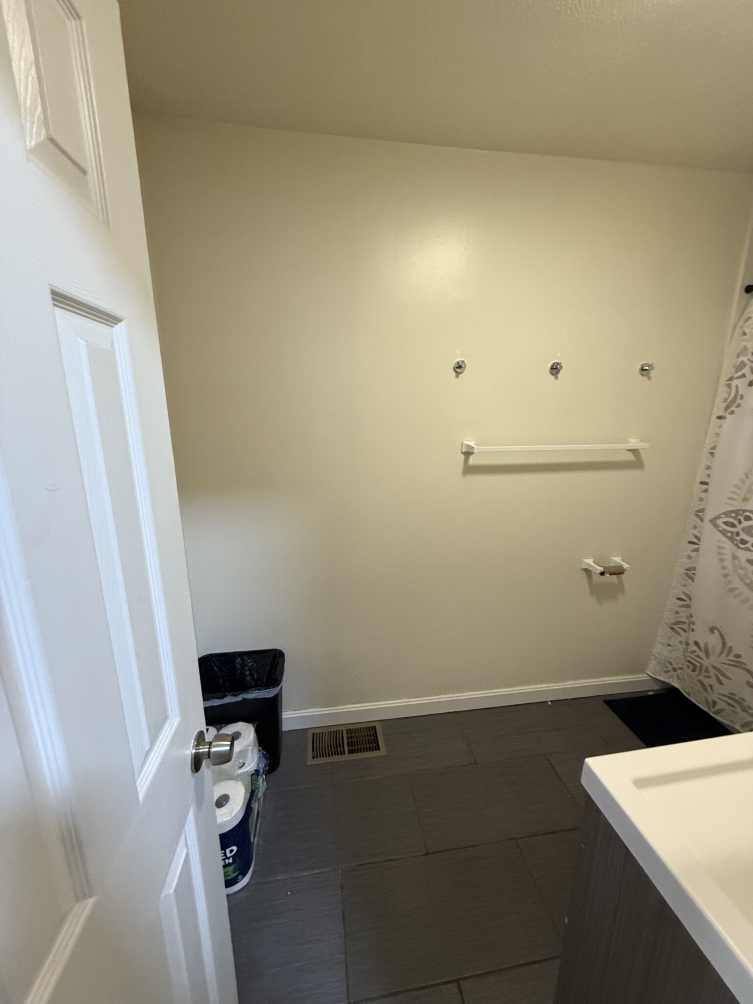 523 East 3rd St, South Boston