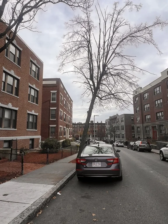 15 Park Vale, Allston