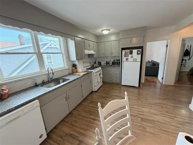 27 Conwell Ave, West Somerville