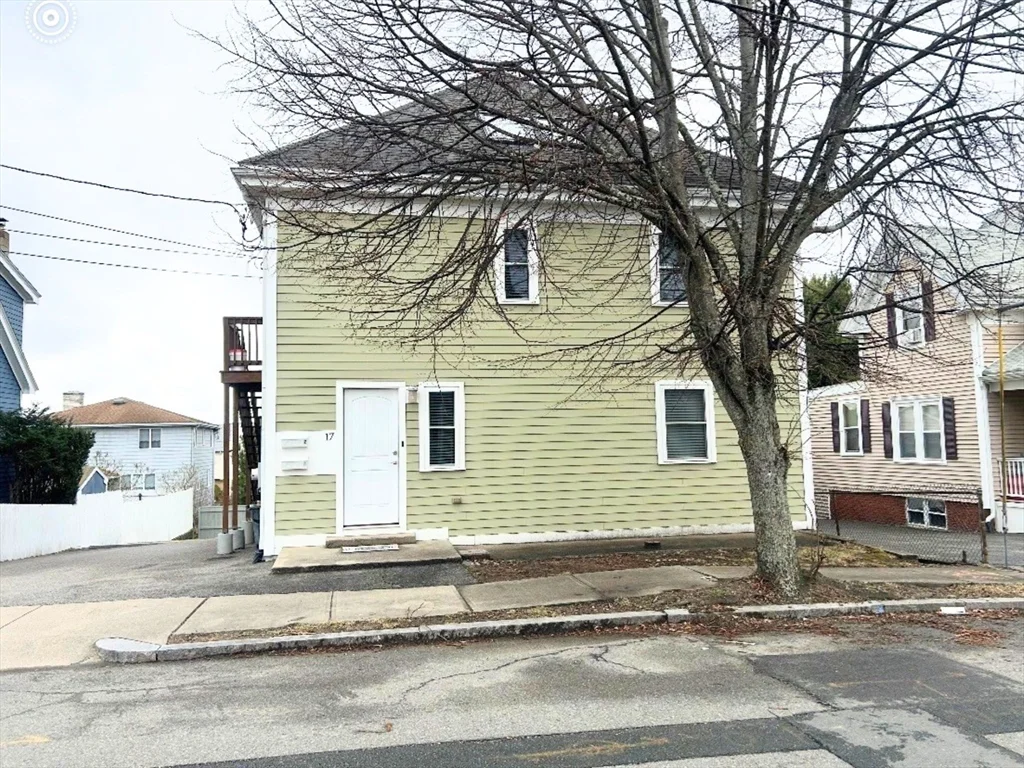 17 Proctor St, Peabody