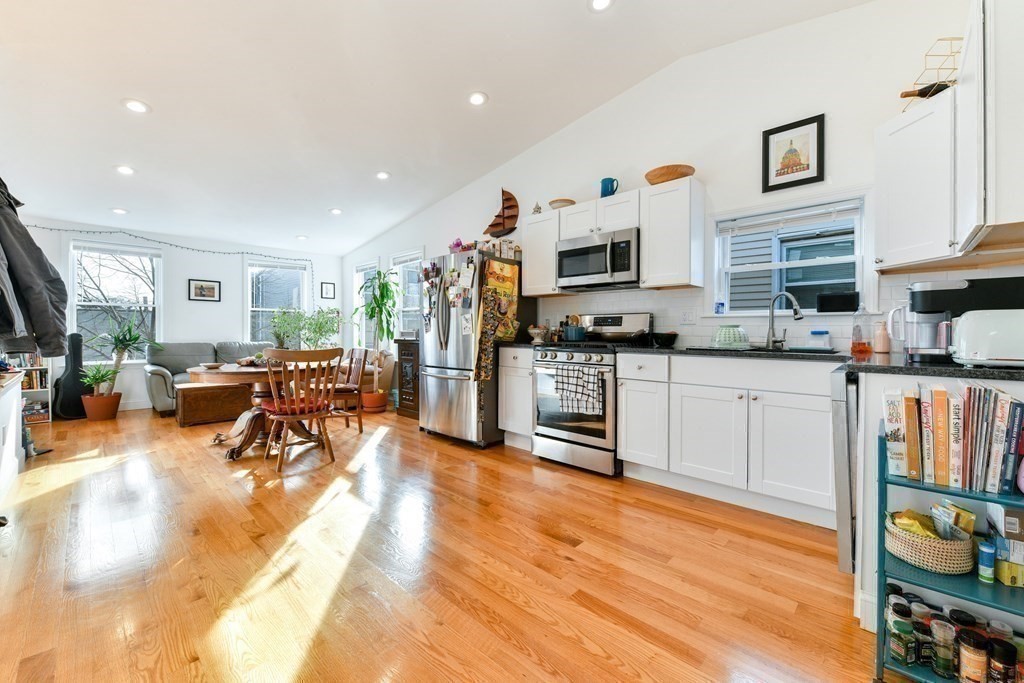 236 Havre St, East Boston