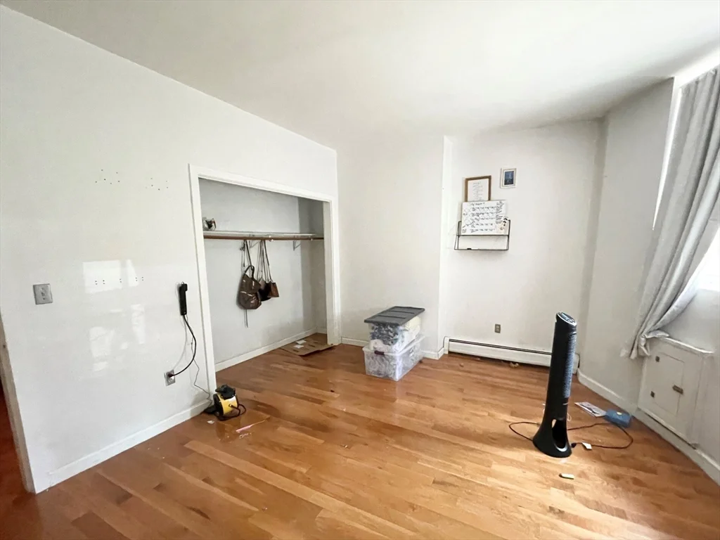 670 Massachussetts, South End