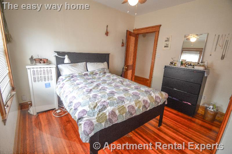 37 Walker St, Davis Square