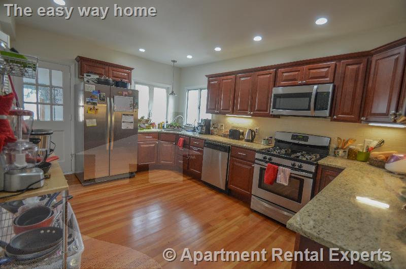 37 Walker St, Davis Square