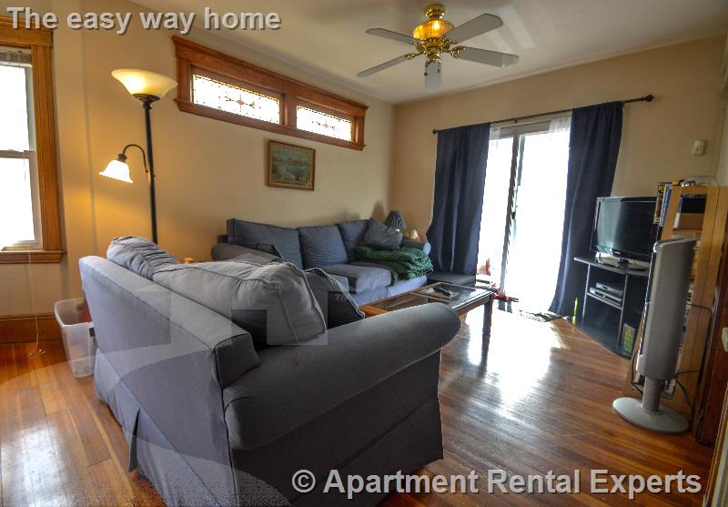 37 Walker St, Davis Square