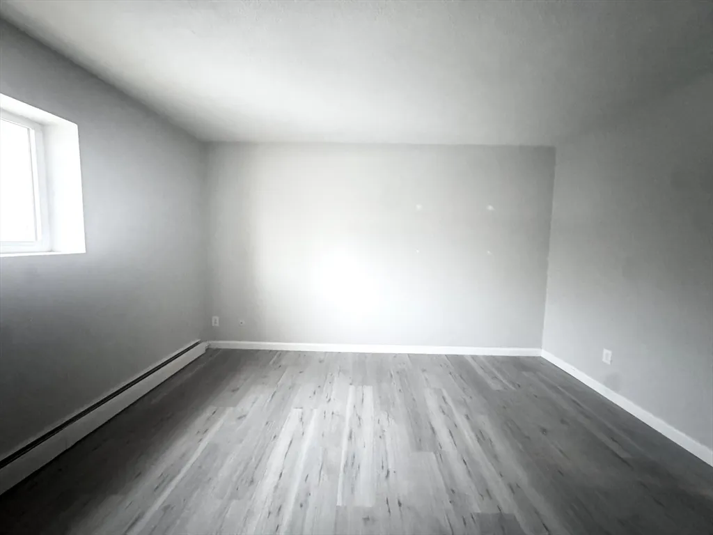 23 Westgate Rd, Chestnut Hill