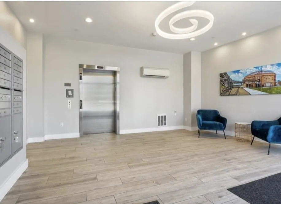 610 Rutherford Ave, Charlestown