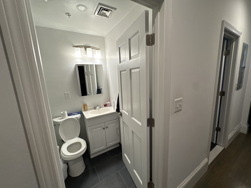 1406 Beacon St, Corey Hill